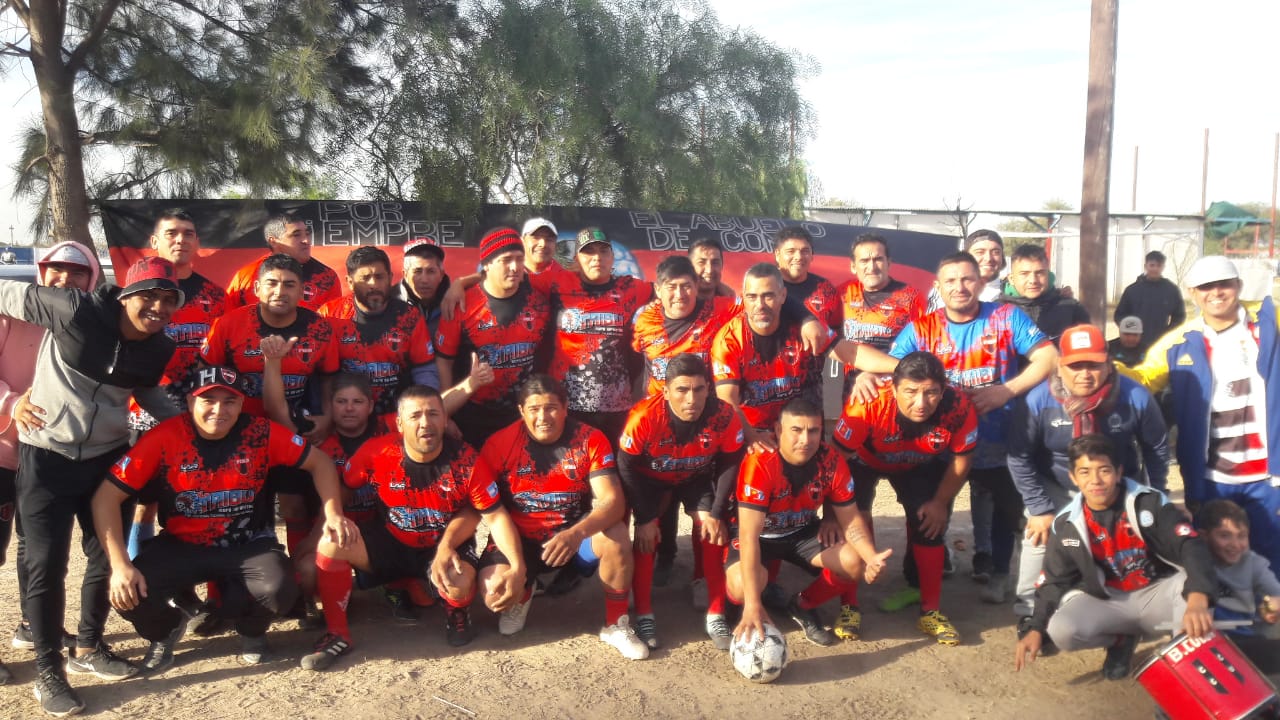 La Tribu de Colón enfrenta a los “indios” de La Estafeta en el fútbol amateur