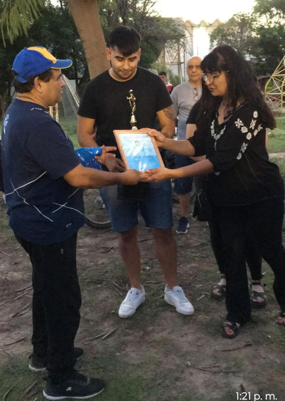 Ingenieros se quedó con la Copa “José Figueroa”, la familia recibió un reconocimiento