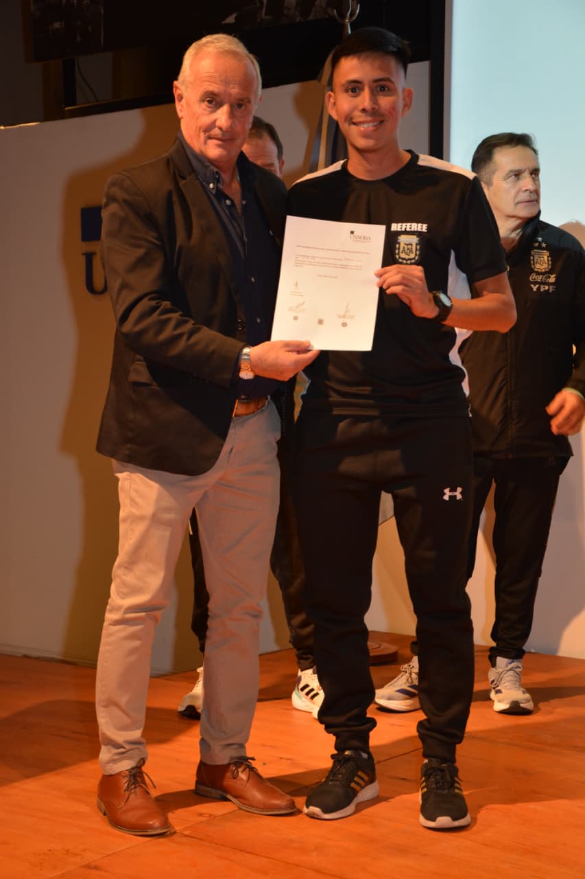Lautaro Barraza cumplió su sueño y va por más: es Árbitro Federal del Fútbol Argentino