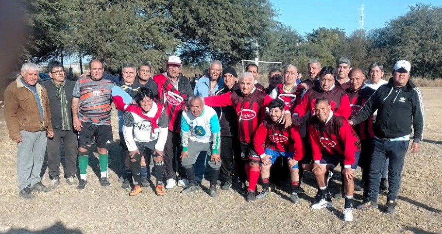 Jóyex enfrenta a Defensores de Antilo en lo mejor de la Unión de Futbolistas