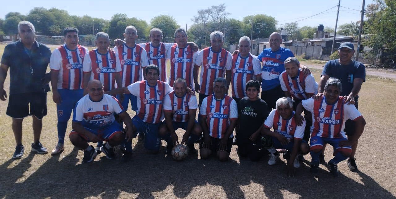 Pasión Futbolera: Óptica Molinari enfrenta a Veteranos de Estudiantes en un domingo con homenajes
