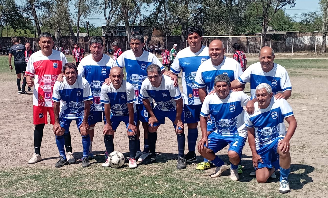 Veteranos de Estudiantes se quedó con el título en la Pasión Futbolera